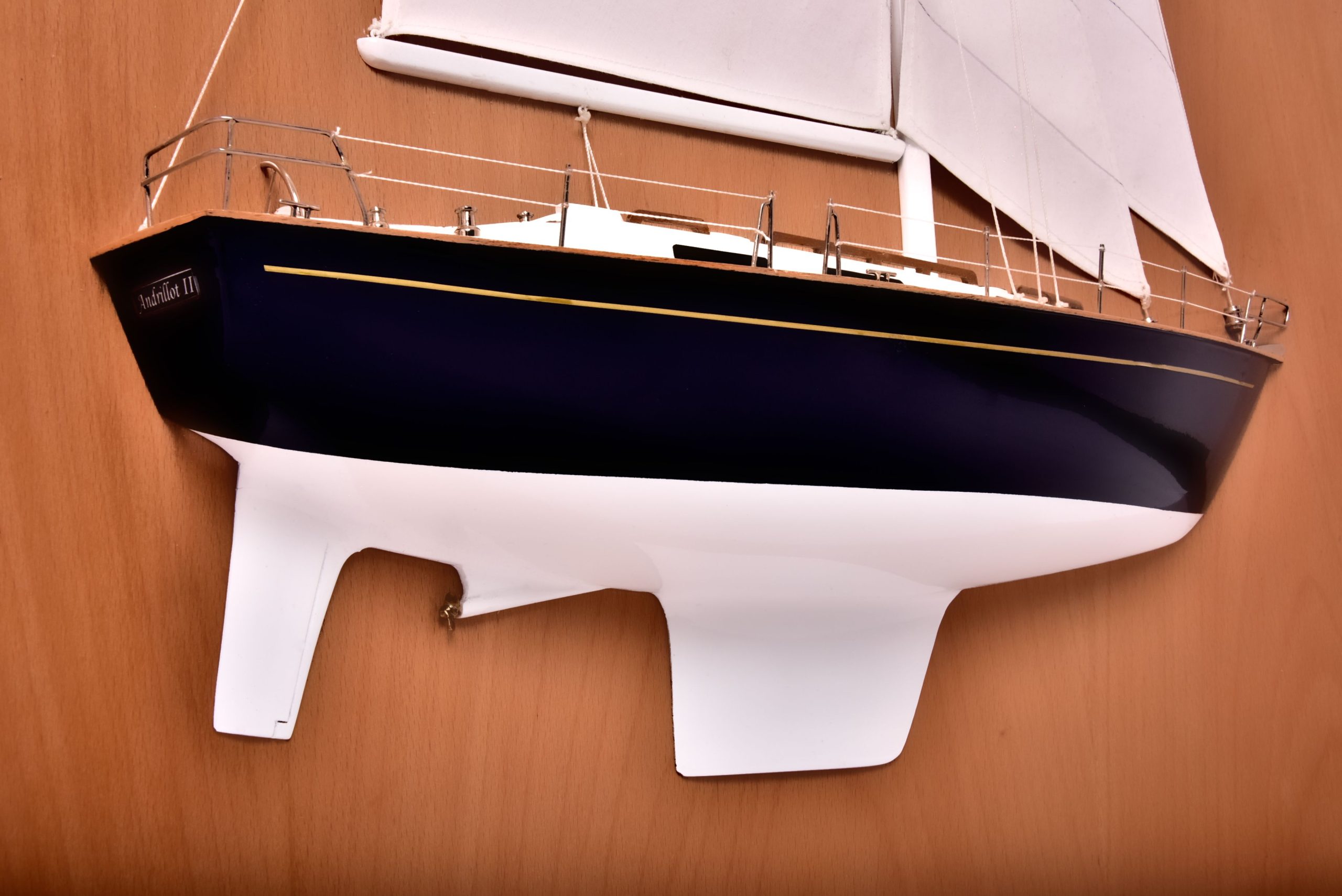 Half Model of Rustler 37